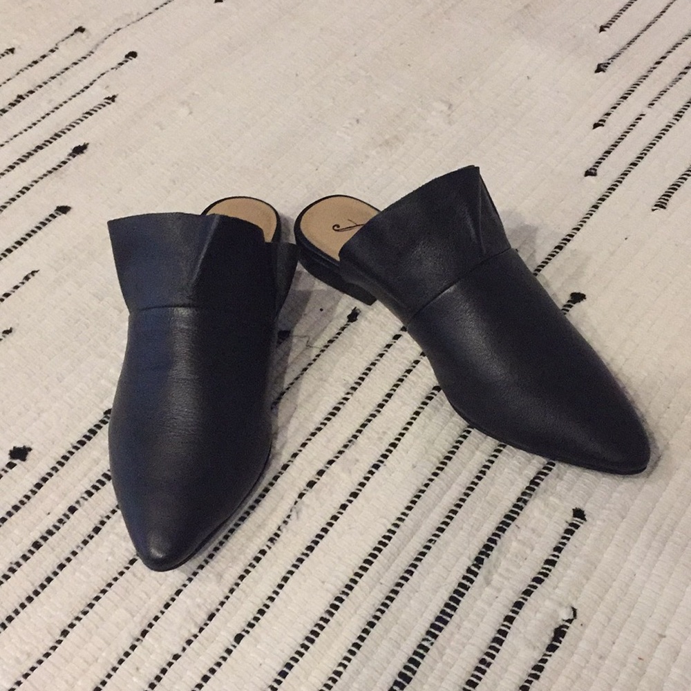 FREe people sienna ruffle mule 36